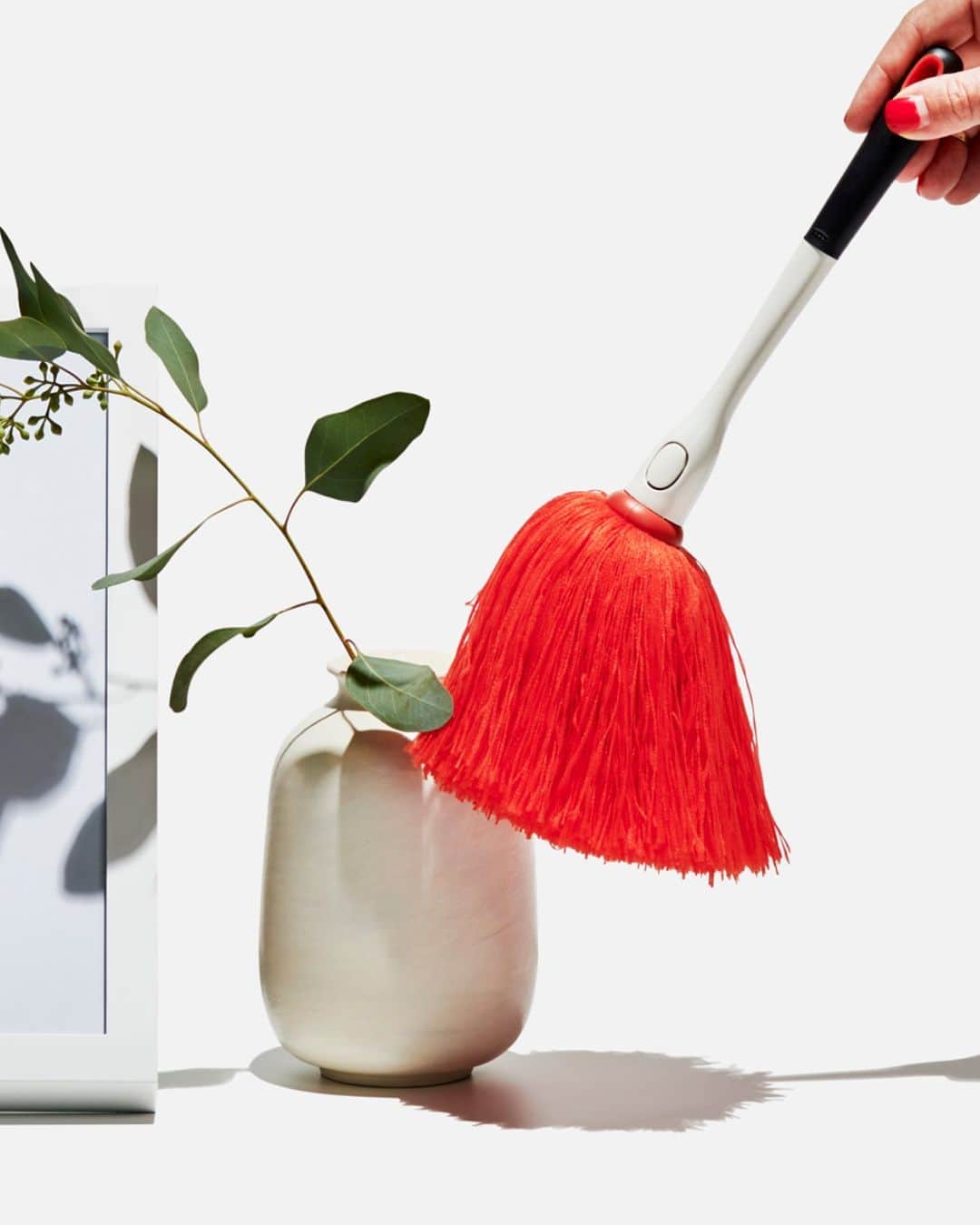 OXOさんのインスタグラム写真 - (OXOInstagram)「Need some new additions to your spring cleaning tool kit? Shop our full collection of mops, brooms, dusters, organizers, and more on OXO.com. Available at the link in bio. #OXOBetter」4月12日 5時01分 - oxo