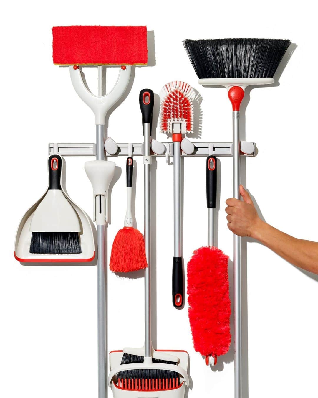 OXOさんのインスタグラム写真 - (OXOInstagram)「Need some new additions to your spring cleaning tool kit? Shop our full collection of mops, brooms, dusters, organizers, and more on OXO.com. Available at the link in bio. #OXOBetter」4月12日 5時01分 - oxo