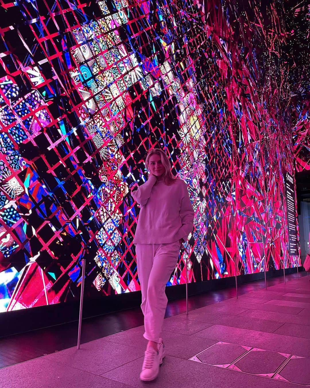 アンゲリーナ・クチヴァルスカのインスタグラム：「art」