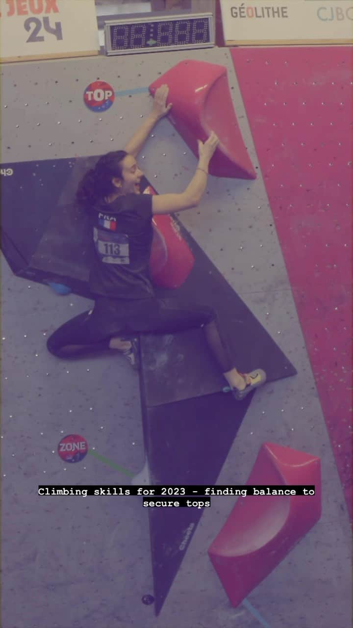 ウド・ノイマンのインスタグラム：「Climbing skills of 2023 - finding balance to secure tops, exhibit B from the excellent Boulder- Eurocup in Chambéry last weekend #climbingtechniqueofthe21stcentury #bouldering #climbingcoacheseye #bouldercomp」