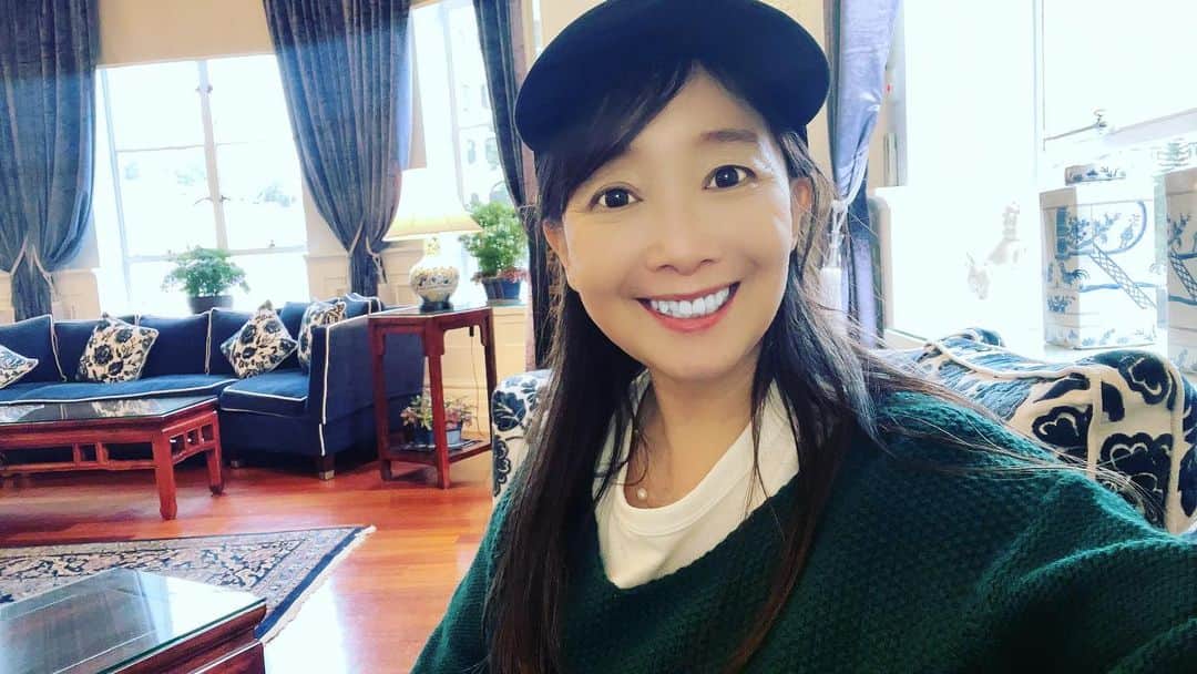 アグネス・チャンのインスタグラム：「新刊の原稿、完成しました！嬉しくって、眠れないほど興奮しています😂😂😂」