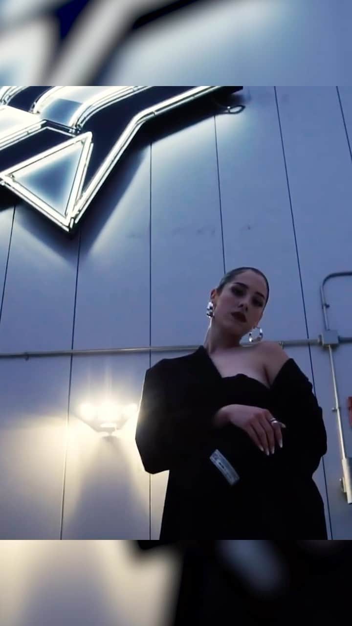 サウンドクラウドのインスタグラム：「@maetasworld talks to us about world-building, owning your choices, and working with the 🐐🐐 @Pharrell. Watch our latest WavLength here ⬆️ and listen to Maeta at the linkinbio」
