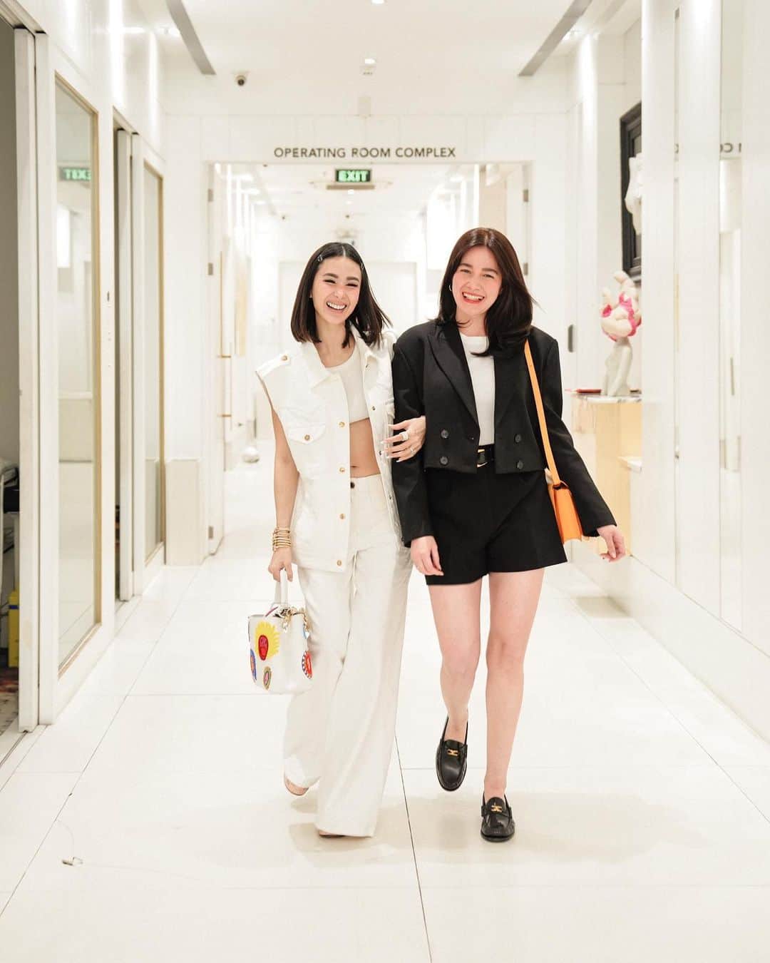 ベア・アロンゾのインスタグラム：「Unexpected friendships are the best ones 💕  📸 @justinlouisesoriano」