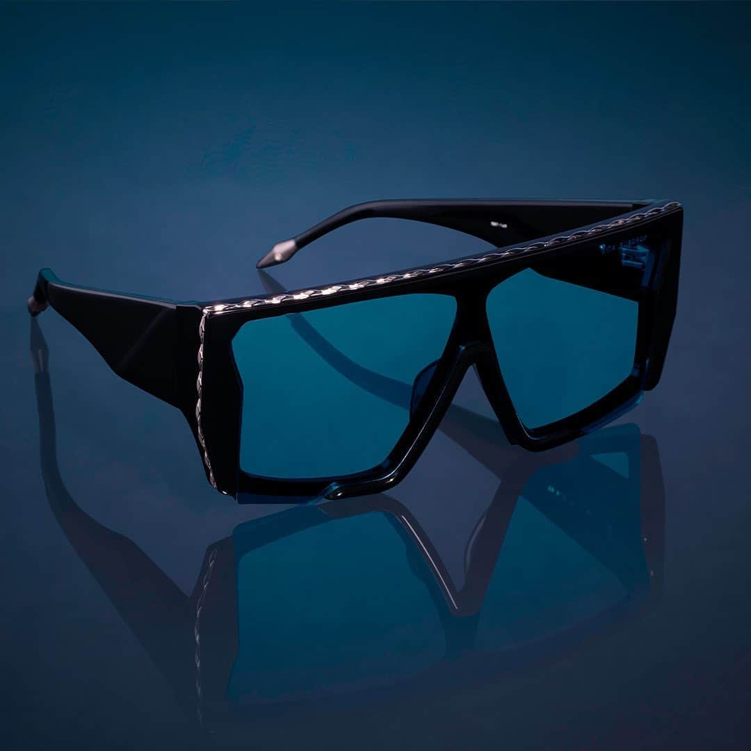 ディタのインスタグラム：「Introducing SUBDROP.   An editorial take on the feminine mystique, SUBDROP initiates the forward momentum found in the collection. Presenting as a shield, with implications of barely contained power, the frame speaks for itself and is available in two colors, Extraordinary Galactic Cobalt and Timeless Classic Satin Black.   Available now at DITA.com, DITA Flagships, and select Authorized Retailers.」