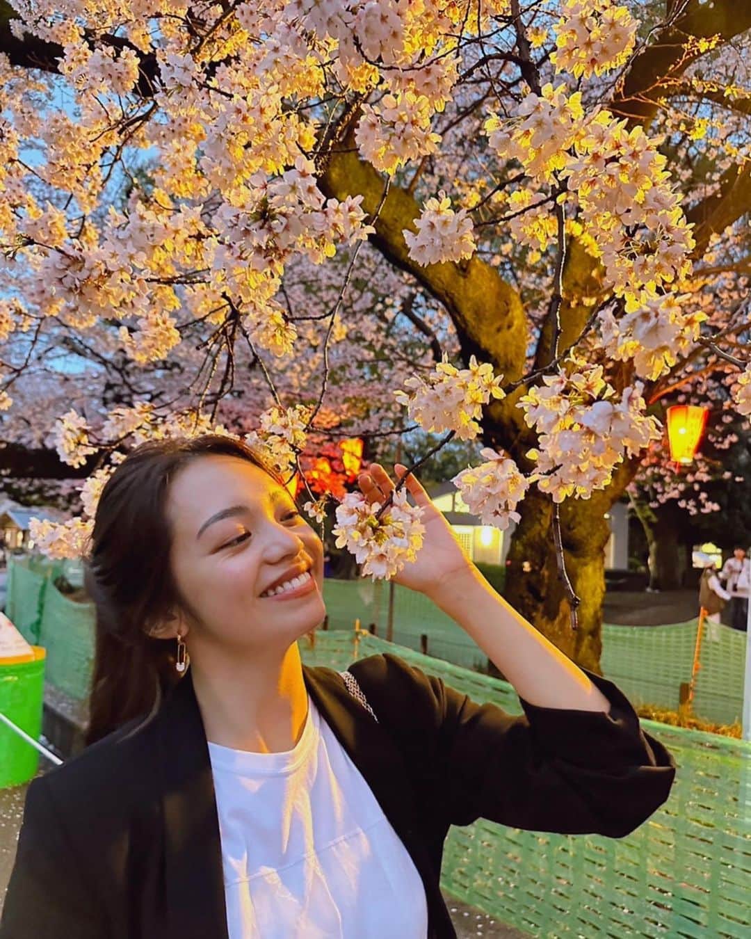 太田モニカのインスタグラム：「#helloapril  . 今年は色んな桜が観れて良かった♡ . . 一年に一度にしか観れない風景🌸 . . #monika #monikalifestyle  #sakura #sakura🌸 #japanstyle」