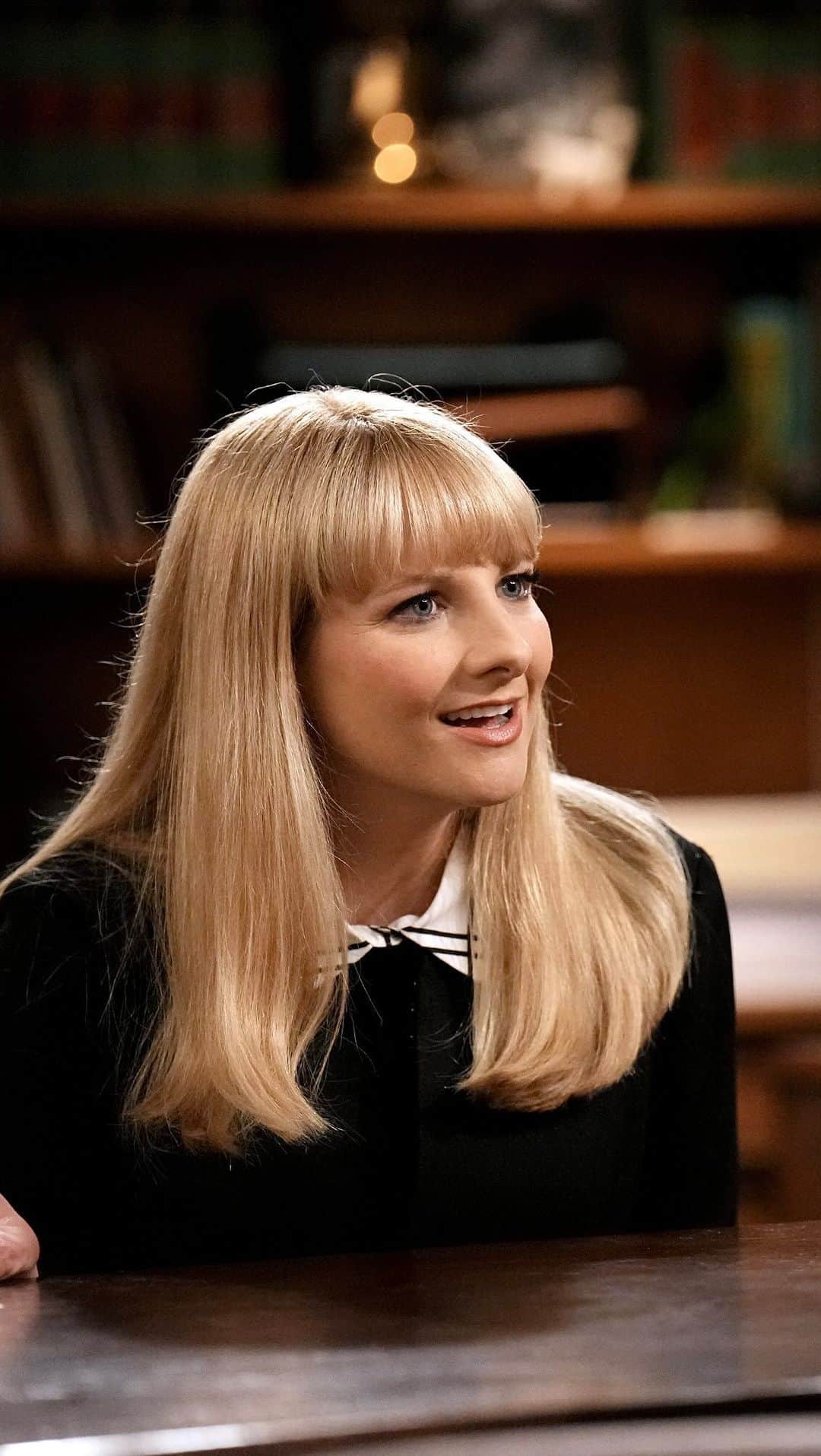 メリッサ・ラウシュのインスタグラム：「Who’s in for a NEW #NightCourt tonight? Check it out at 8/7c on @nbc and streaming on @peacock 💙」