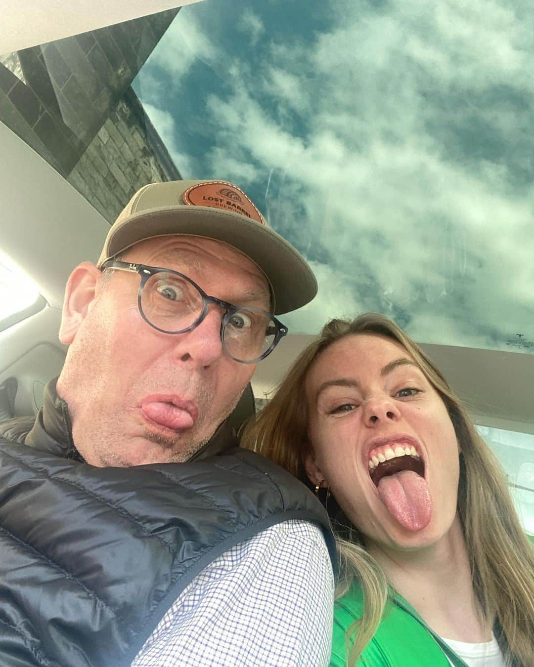Annabel Smitさんのインスタグラム写真 - (Annabel SmitInstagram)「Swipe for the best 2 weeks 💛💛💛💛💛 1. Pitstop at North Beach on our way to Annapolis from DC 2. The cutest parents and I on my day off in Alexandria stopping for coffee and shielding from the rain pouring outside  3. Me and my beautiful mama  4. The cutest dad who is all smiles because he just had his Philly cheesesteak  5. Visiting the old prison in Philly!! Right before we saw Al Capone’s cell 6. Guess who I got it frommmmm 7. Rocky, kenny and I!! 8. All smiles cuz we’re finally at the ocean  9. Sunsets on Virginia’s countryside  10. Blossom season is hereee, also got a new coat :)」4月12日 9時46分 - annabelsmitt