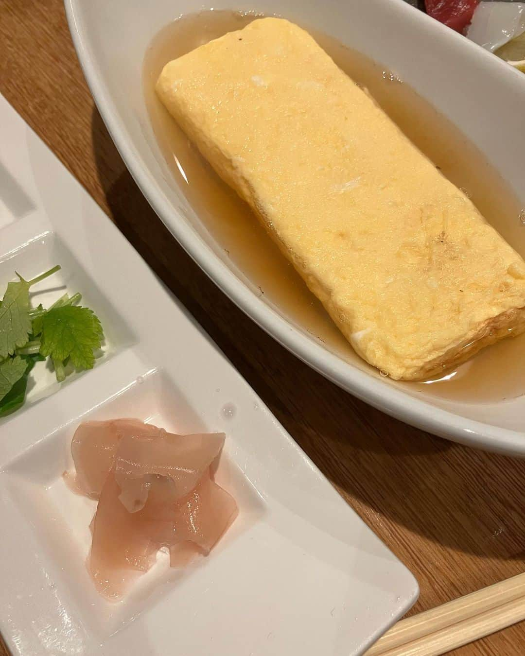 ほんこんさんのインスタグラム写真 - (ほんこんInstagram)「美味しゅうございました♪ #さしもり5種  #シーザーサラダ #だし巻き卵 #カマ焼き #ししゃも #するめてんぷら  #ほんこん #グルメ」4月12日 10時03分 - hongkong2015_4_9