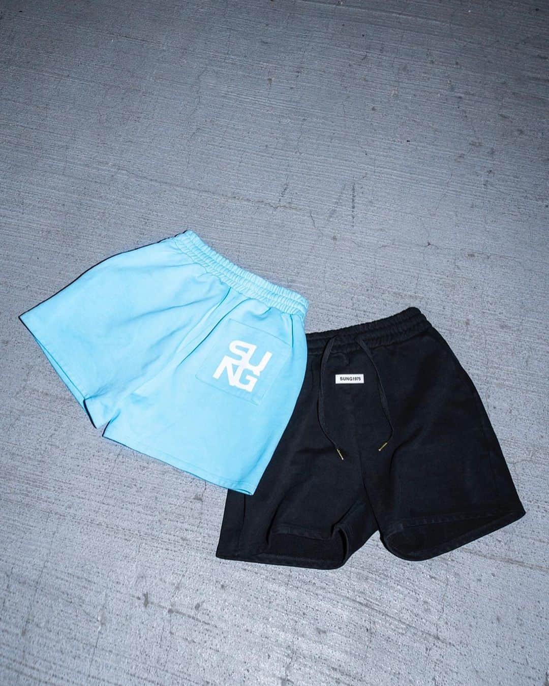 SUNG1975 Symbol logo half pants - 通販 - guianegro.com.br