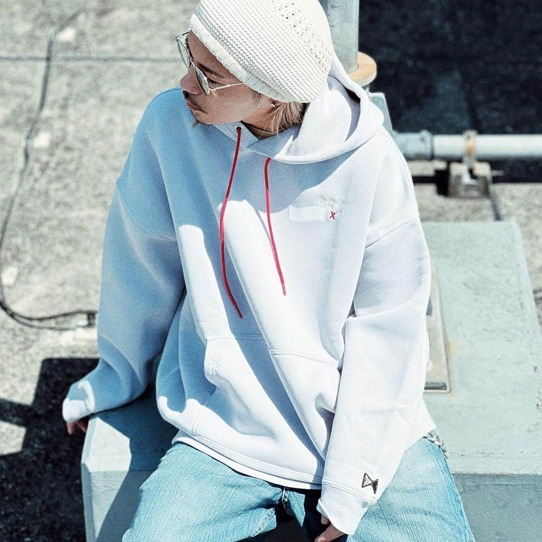 鈴木大二朗さんのインスタグラム写真 - (鈴木大二朗Instagram)「BOX LOGO HOODIE "LIGHT PURPLE" @anderx_noncolor_33  パーカーで過ごせるいい気温になった🤤」4月12日 11時02分 - daijiro.s