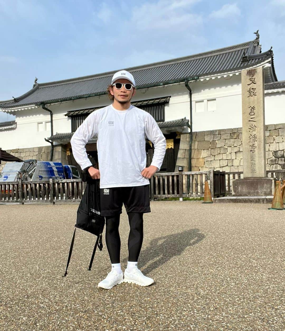 宇野薫のインスタグラム：「UNORUN  今年も二条城をUNORUN  #unorun #onehundredathletic #100A #100athletic #newerajapan #oakleyjapan #suunto5 #nodalsocks  #onjapan #onfriends #cwx #宇野薫」