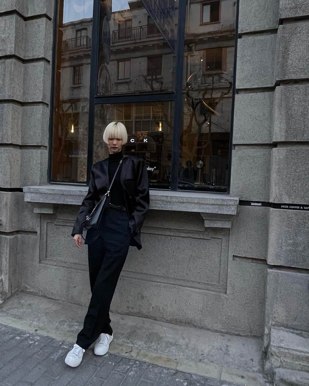 シェンのインスタグラム：「Shanghai life🌆」