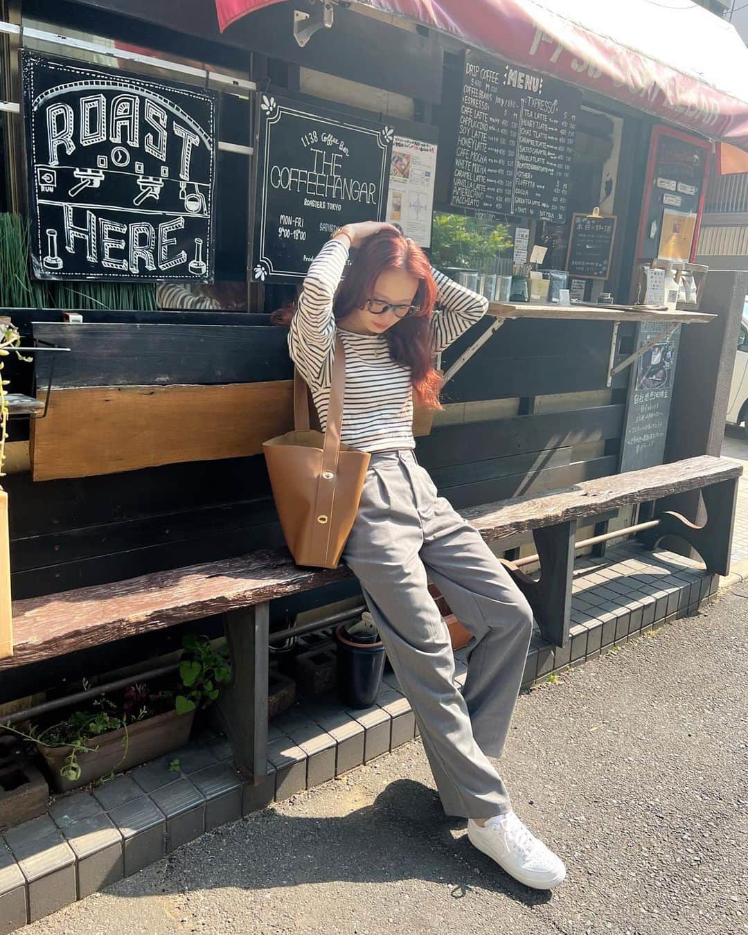 榊本麻衣さんのインスタグラム写真 - (榊本麻衣Instagram)「☕️𓂃𓈒𓏸︎︎︎︎  ⁡ ⁡ 今日は久しぶりにカフェはしごしたりで 時間を気にせずに過ごせたなぁ🥺💓 ⁡ この写真は別日だけどね🤭♡ ⁡ ⁡ 最高な1日でした(❀´꒳`) 明日からまた頑張れる🌼 ⁡ ⁡ #渋谷 #渋谷カフェ #カフェ #カフェ巡り #東京カフェ #おしゃれカフェ #美味しい #笑顔 #都内カフェ巡り #都内カフェ #カフェTime #カフェタイム #ランチ #ランチタイム  #ラテ  #塩キャラメル #塩キャラメルラテ  #Latte #mai___food #cafe  #coffee #tea #teatime #happyday #伊達メガネ #ボーダーコーデ #スニーカー #スニーカーコーデ #スニーカー女子」4月12日 22時07分 - maipipii