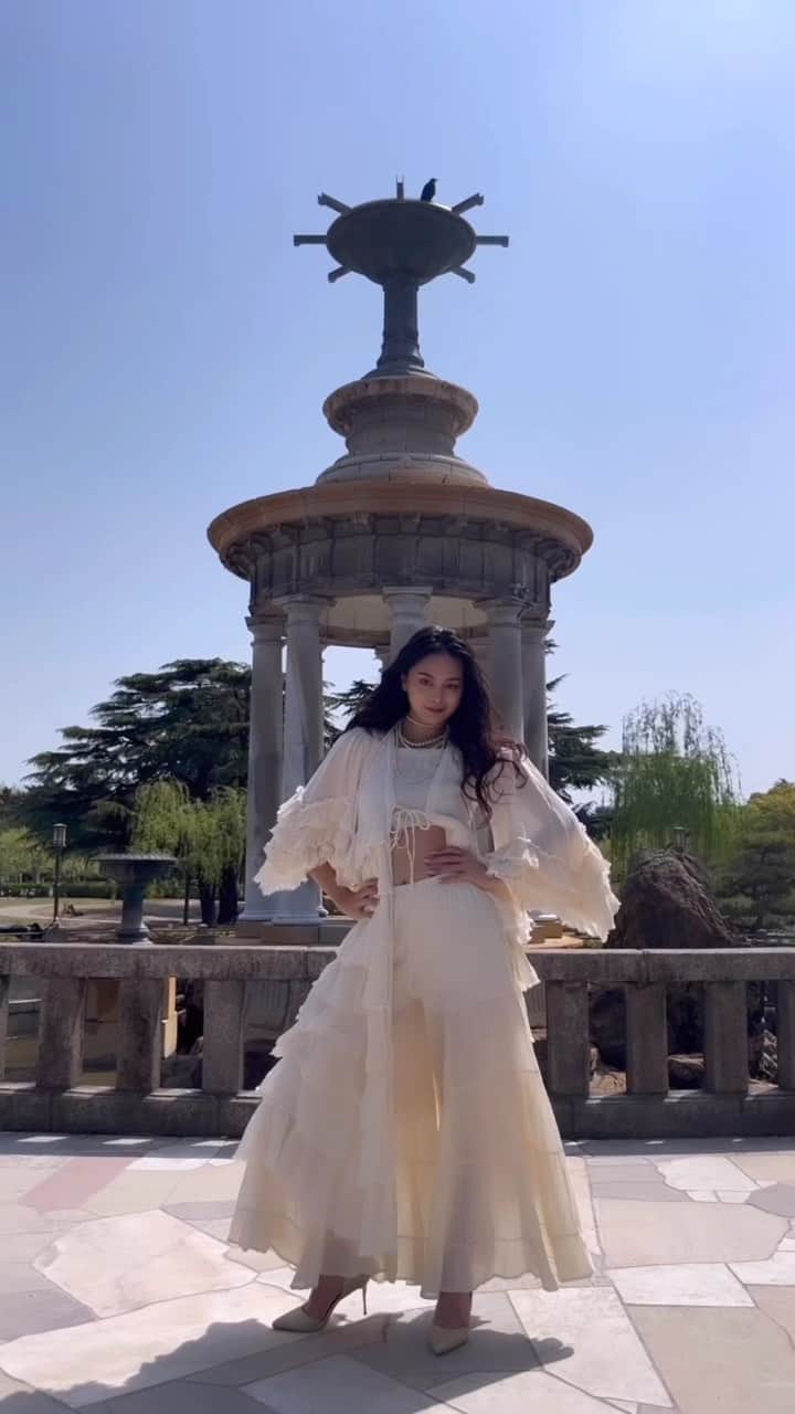 遊海 Yuumiのインスタグラム：「Fashion is not just about what you wear, it’s about how you feel when you wear it ❤️  @the2ndcloset_km   @take3af  @saaaaya_620  @01___12haaaa  #fashion #ootd #model #japan #beauty #fashionista #fasshionstyle #stylist #ファッション　#ファッションコーデ」