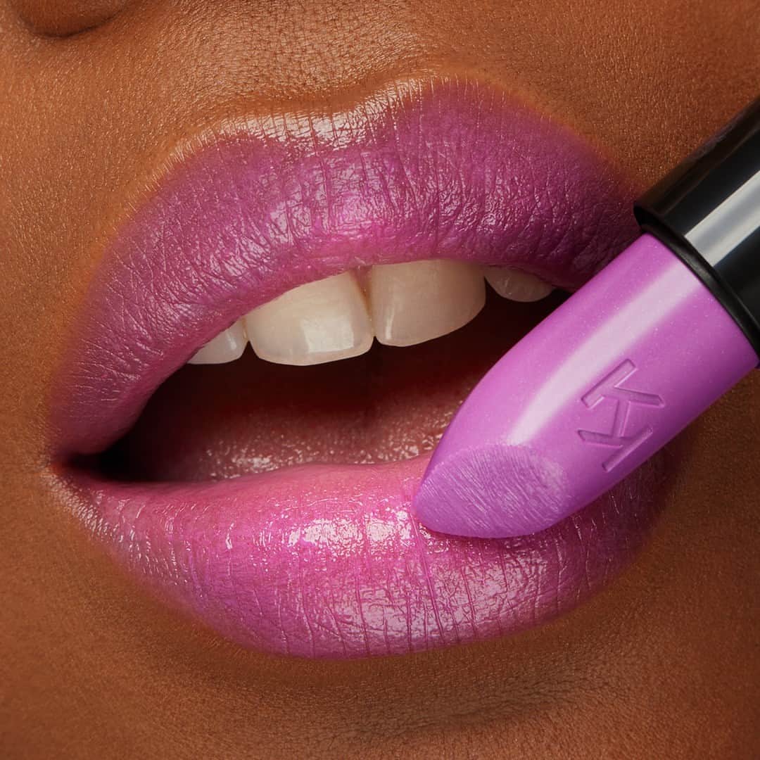 KIKO MILANOさんのインスタグラム写真 - (KIKO MILANOInstagram)「1, 2, 3, 4? Time to choose your fave #KIKOLips shade! 👇⁣ ⁣ #KIKOLips #lipstick #lipstickcollection #shinylips #creamylipstick⁣ ⁣ Smart Fusion Lipstick 424, 404, 421, 418⁣」4月12日 21時16分 - kikomilano