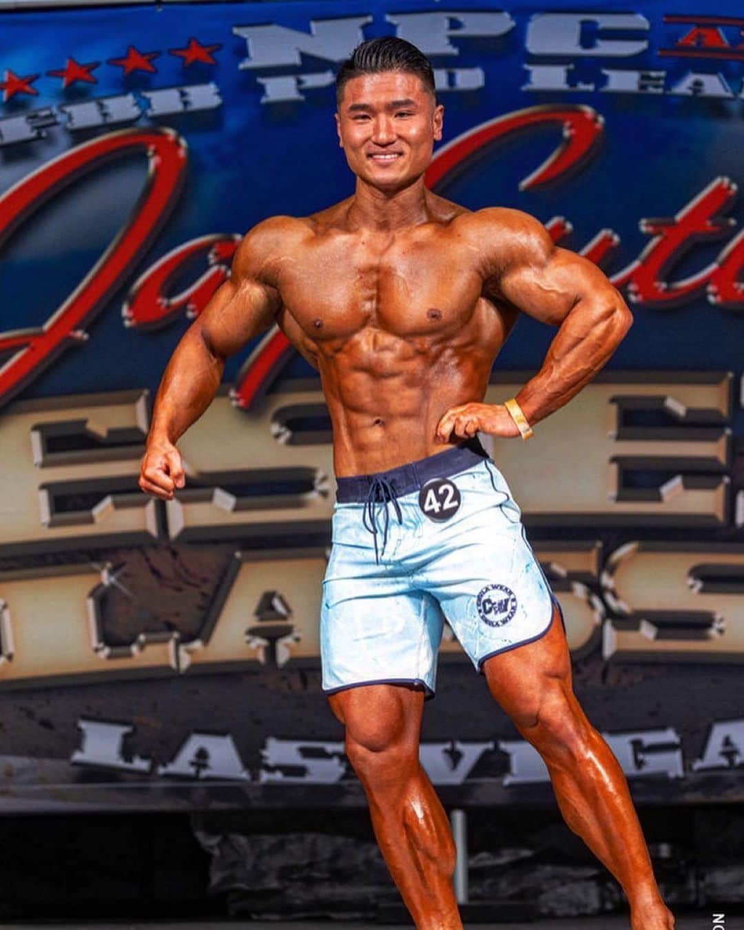 のインスタグラム：「弟子達の集大成 @jaycutlerdesertclassic  Youtube 公開しました。  プロフィールのリンクからご覧下さい👆  @lasvegasmuscleworks @powerhousegymlasvegas  @1997.kazu  @udai.fitness  @shin_fujii_ist  @lasvegas_trainee_」