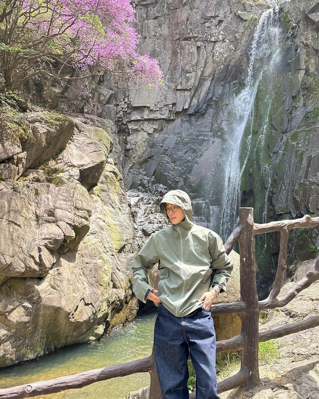 JiweiJWさんのインスタグラム写真 - (JiweiJWInstagram)「Happy Journey with @isseymiyakeparfums #nature #isseymiyake #parfums」4月12日 14時42分 - jiweijw