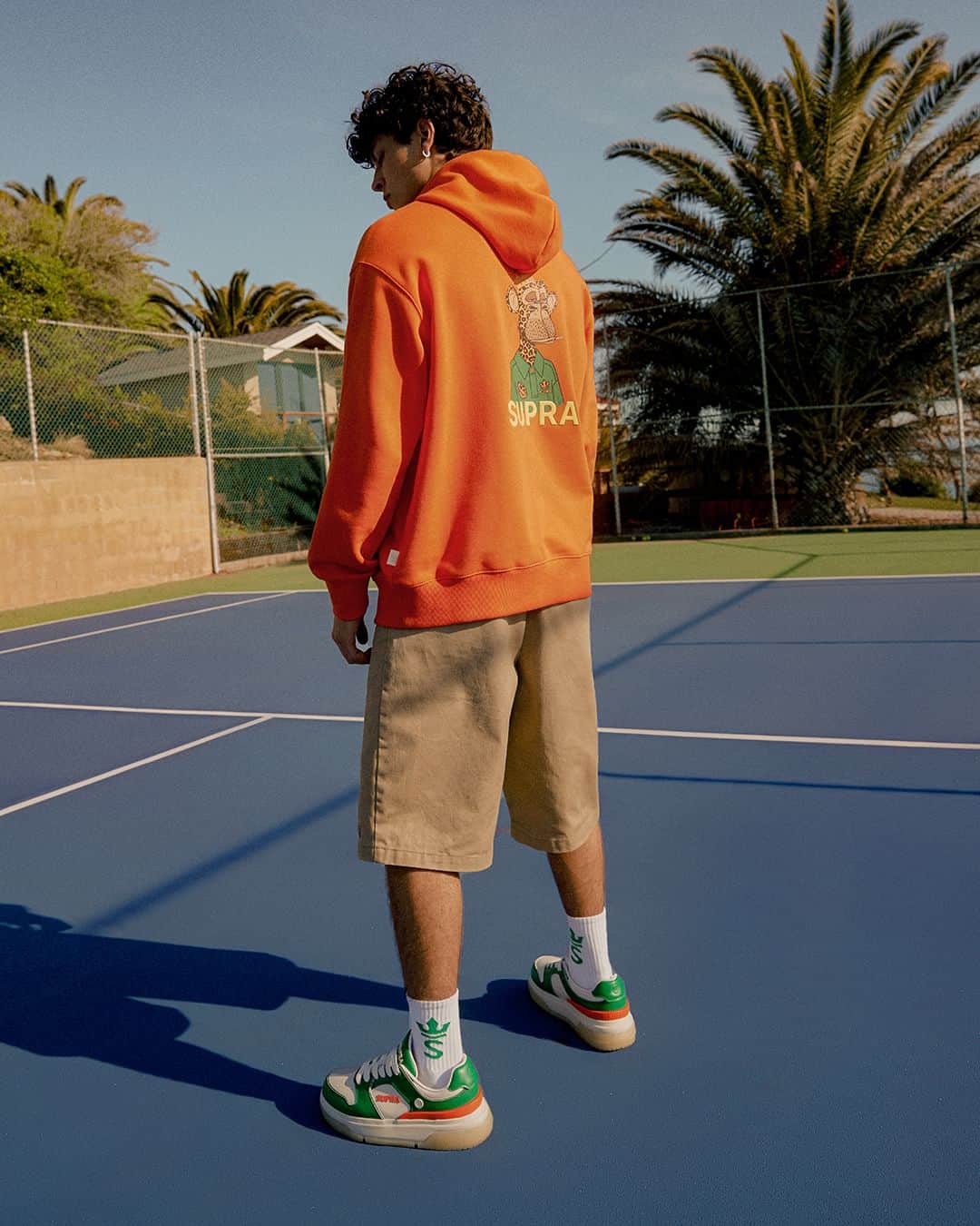 スープラのインスタグラム：「SUPRA X BAYC  SUPRA and Bored Ape Yacht Club (BAYC) collaborative collection is released. This collection with BAYC #5837, #5965, and #7298 IPs, is made with fabrics that are suitable for sports activities and can be worn every day as well as athletic wear. Discover more via the link in bio.」