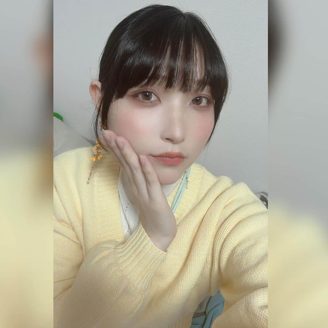あまつ様のインスタグラム：「🌼 ⁡ ⁡ 春メイク🍰 ⁡ ⁡ #あまつまりな #あまつ様 #セルフィー #私服」