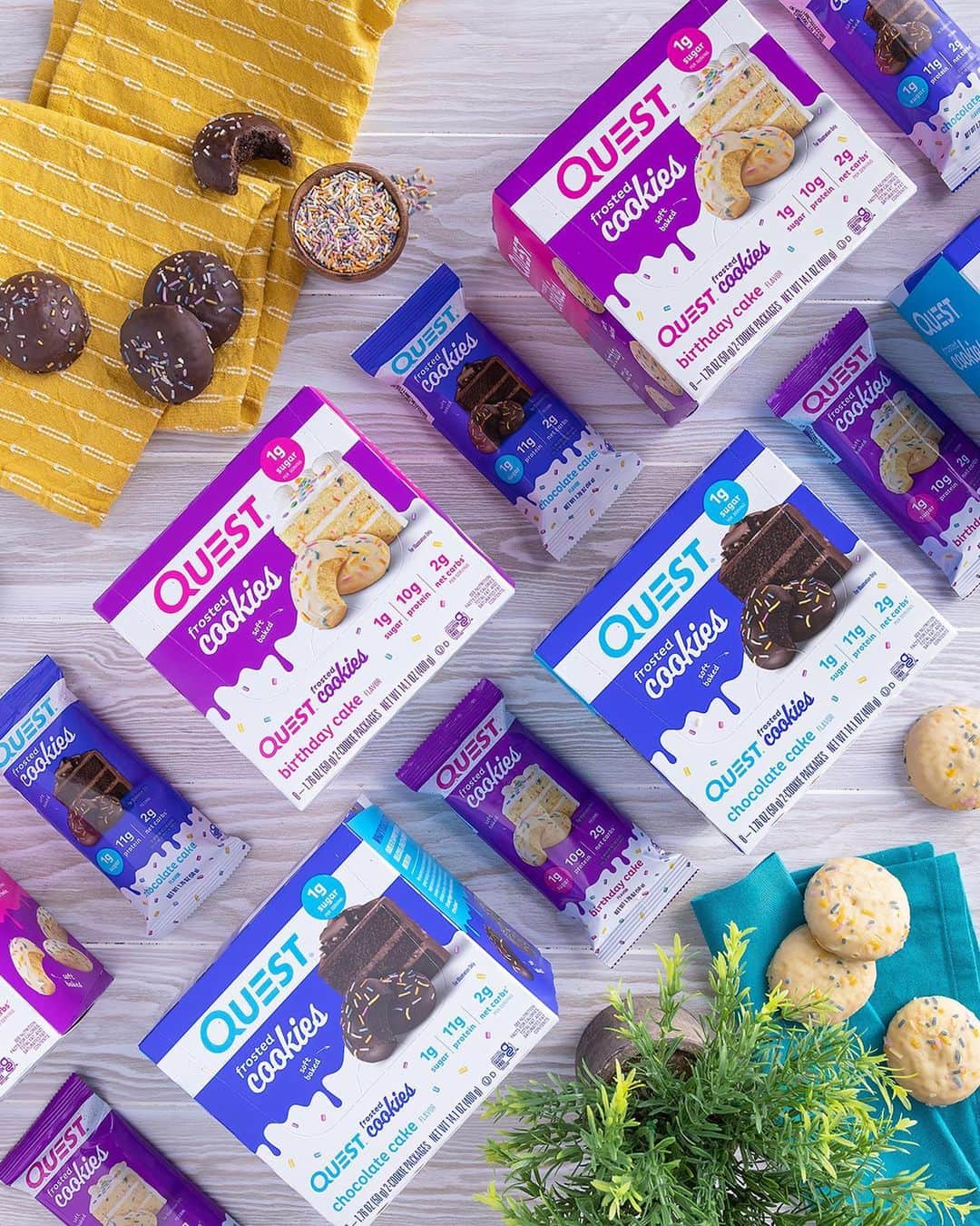 questnutritionさんのインスタグラム写真 - (questnutritionInstagram)「PSA: Frosted Cookies two-cookie packs are AVAILABLE IN CONVENIENCE STORES! 😍 • Find them in stores at @7eleven, @united_pacific, @maverikadventure, @pilotflyingj, @circlekstores, @kumandgo, @quiktrip, @cumberlandfarms, & your local convenience stores nationwide. • Available in Birthday Cake & Chocolate Cake - tasty, indulgent, & athlete-worthy treats with 1g of sugar, 10-11g protein, & 2g net carbs per pack that are perfect for those grab-and-go moments. 👌😋🍰🍪🎉 #OnaQuest #QuestNutrition」4月12日 22時00分 - questnutrition