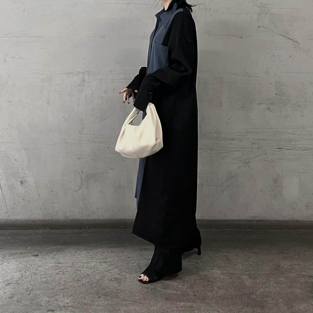 宮上葵さんのインスタグラム写真 - (宮上葵Instagram)「. 🦕🖤  #vacancy #moscot」4月12日 21時10分 - __aoimon