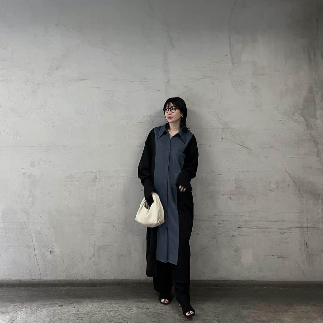宮上葵さんのインスタグラム写真 - (宮上葵Instagram)「. 🦕🖤  #vacancy #moscot」4月12日 21時10分 - __aoimon