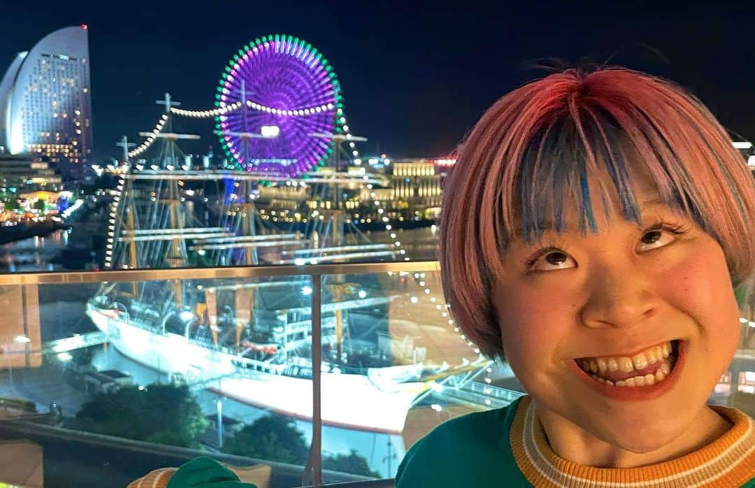 かわなみchoy?さんのインスタグラム写真 - (かわなみchoy?Instagram)「🎡 👋choy?👋what's a photo?💥 🎡 🎡 choy?の地元YOKOHAMA 今日も綺麗だからみて🫰 🎡 🎡 #ちょいぽと  #横浜  #みなとみらい  #素敵な地元だよ #かながわ県民共済」4月12日 22時17分 - kawanamichoy0201