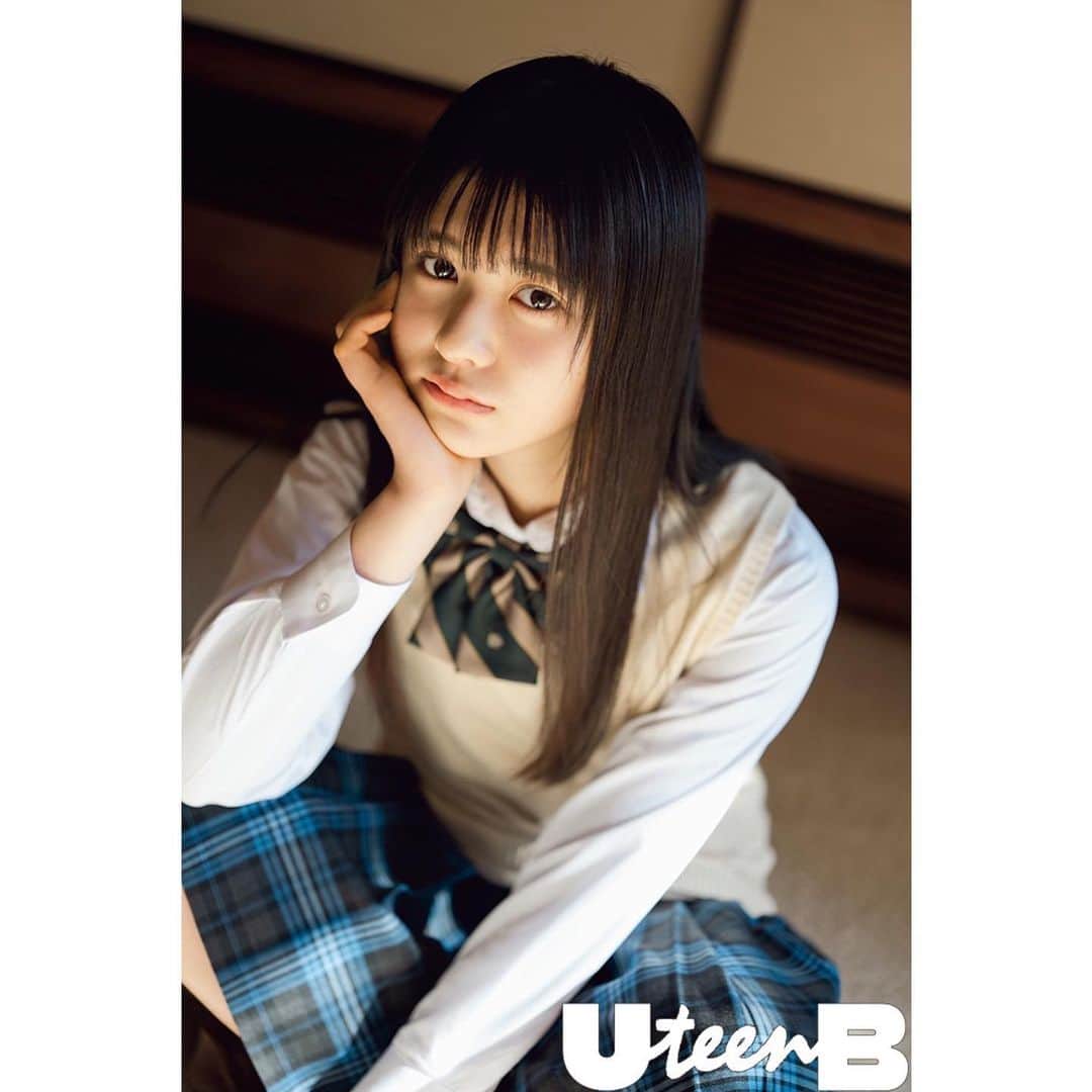 凛美のインスタグラム：「◡̈ ⁡ 「UteenB」に載せていただいています！ ⁡ セブンネットで予約していただくと ポストカードがつくので、ぜひぜひ🎓 ⁡ 制服も含め、いろんなお洋服で楽しく撮影しました☺︎ ⁡ #UteenB」