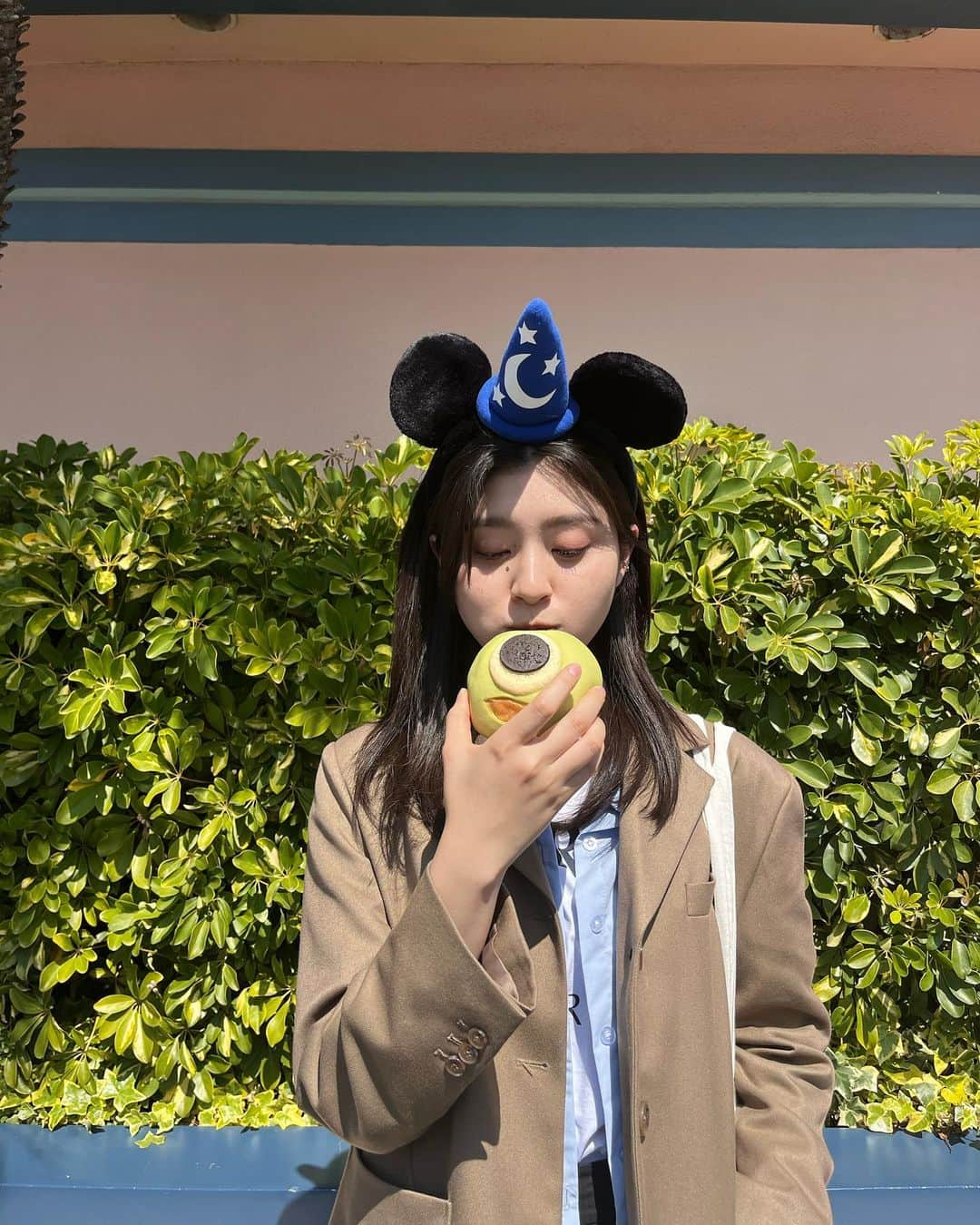 草野星華さんのインスタグラム写真 - (草野星華Instagram)「. Disney Land♥  十数年ぶりのディズニーランドだったので写真どっさり載せさせてください👀 楽しくて楽しくて。はしゃぎまくりでした。皆さん行くべきですディズニー🤍💙   #草野星華  #disneyland」4月12日 18時41分 - ykys410