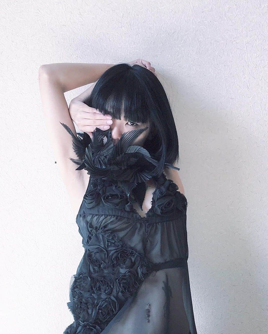 ARAKI SHIROさんのインスタグラム写真 - (ARAKI SHIROInstagram)「-portrait archives- artist @___little.world_  black dress(see-through ver.) by me . . . #ARAKISHIRO #アラキシロウ #衣装」4月12日 19時26分 - arakishiro