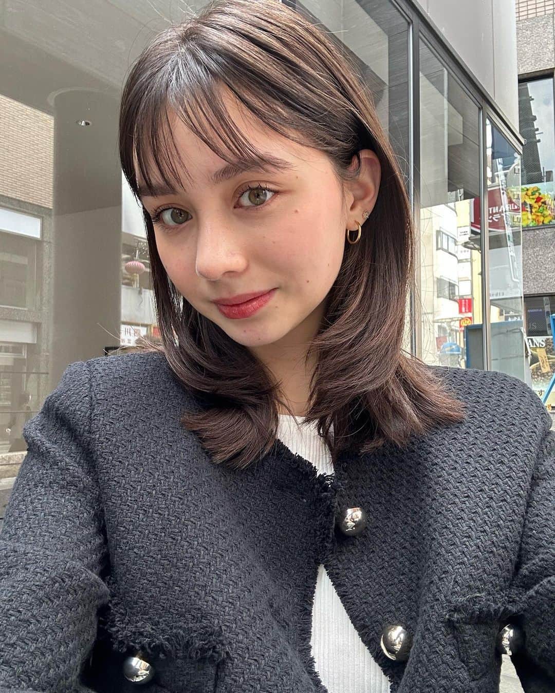 メーガン花子さんのインスタグラム写真 - (メーガン花子Instagram)「髪の毛を少しカット✂️ どう思う？」4月12日 19時55分 - megan.hanako