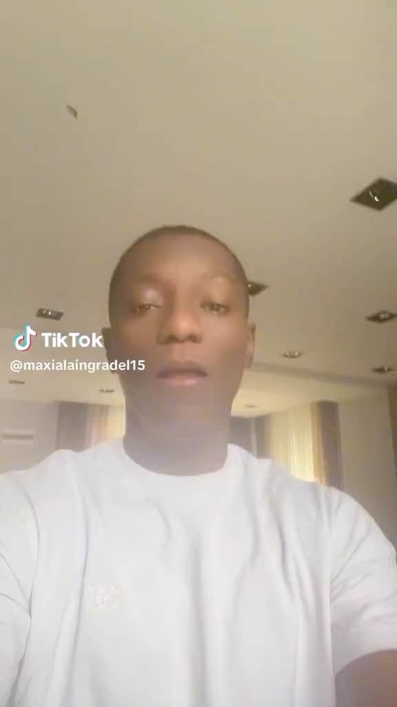 マックス・グラデルのインスタグラム：「Si c’est pas DIEU ☝🏾🍀🍀🍀🇨🇮🇨🇮🇨🇮🙏🏾🙏🏾🙏🏾」