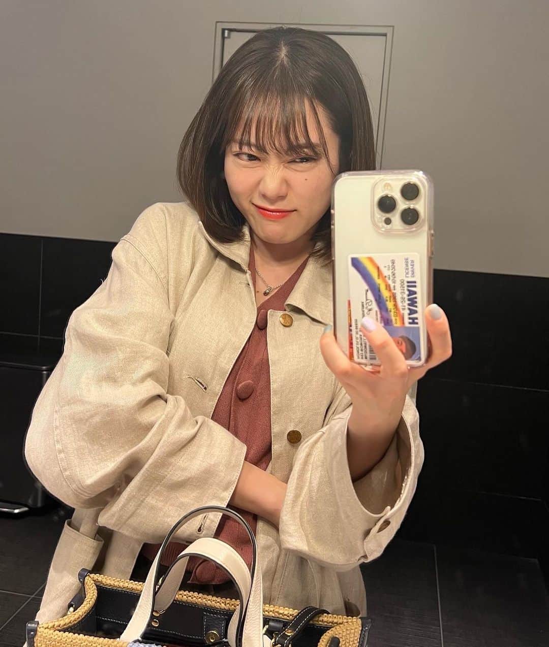 菜々香さんのインスタグラム写真 - (菜々香Instagram)「#今日のあたい　🧥  ジャケットは @ronhermanstore 🧥  今の季節着やすい☀️  ___________________________  #nofilter #春ファッション#fashion #ファッション #春コーデ #outfitoftheday #今日のコーデ #だてめがね👓 #mood #ボブ #菜々香#nanaka#singer#actor」4月12日 20時05分 - 7.na_na_ka