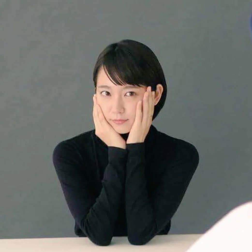 吉岡里帆ファンさんのインスタグラム写真 - (吉岡里帆ファンInstagram)「里帆ちゃん、りほらーの皆様今日も１日お疲れ様でした！(*´ー｀*)  多忙ゆえに１週間も早い😂😂  ストーリー材料拾う暇もない(笑)  でも里帆ちゃんは必ず毎日投稿します❤️❤️  生活の一部だからねーー(*>ω<*)  #吉岡里帆 #吉岡里帆かわいすぎ #吉岡里帆ちゃん」4月12日 20時27分 - aka____pon12riho_fan