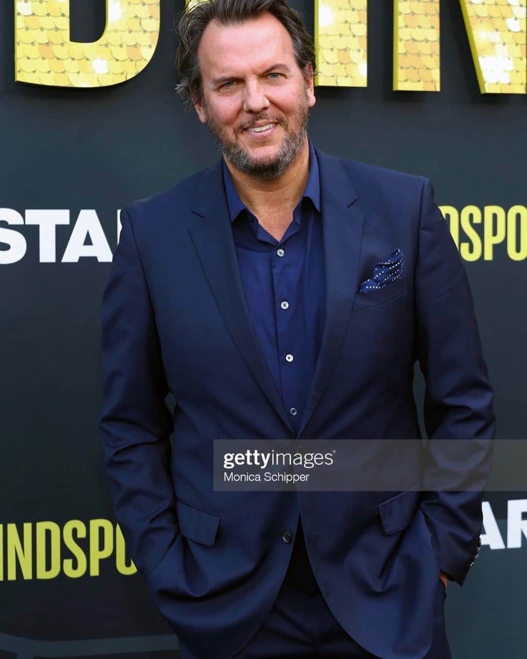 ジェイ・ハガリーのインスタグラム：「Premiere of @blindspottingstarz Season 2 - which I easily rank among the best television ever. You CANNOT believe what they do and how they do it… with so much humor … and great acting … and poetry… and music… and magical realism … and spoken word. In awe. Hats off to  Starz for making something THIS smart. X  @rafaelcasal @daveeddiggs @jazzy_joness @helenhunt」