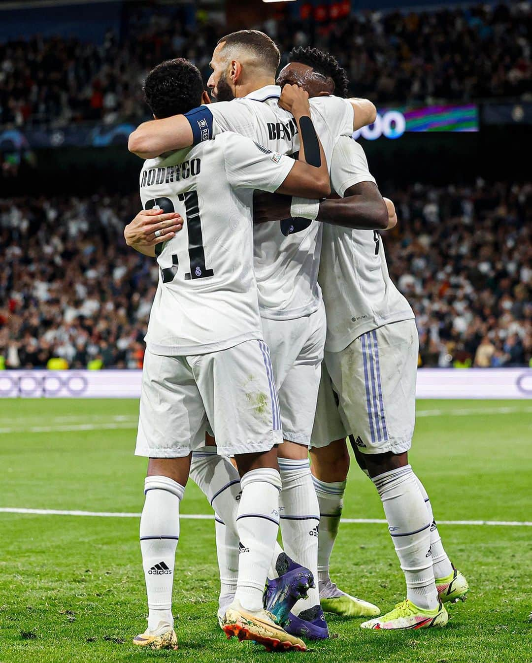 カルロ・アンチェロッティのインスタグラム：「Hemos dado el primer paso con un partido muy completo. Ahora falta hacer lo mismo en la vuelta. #HalaMadrid」