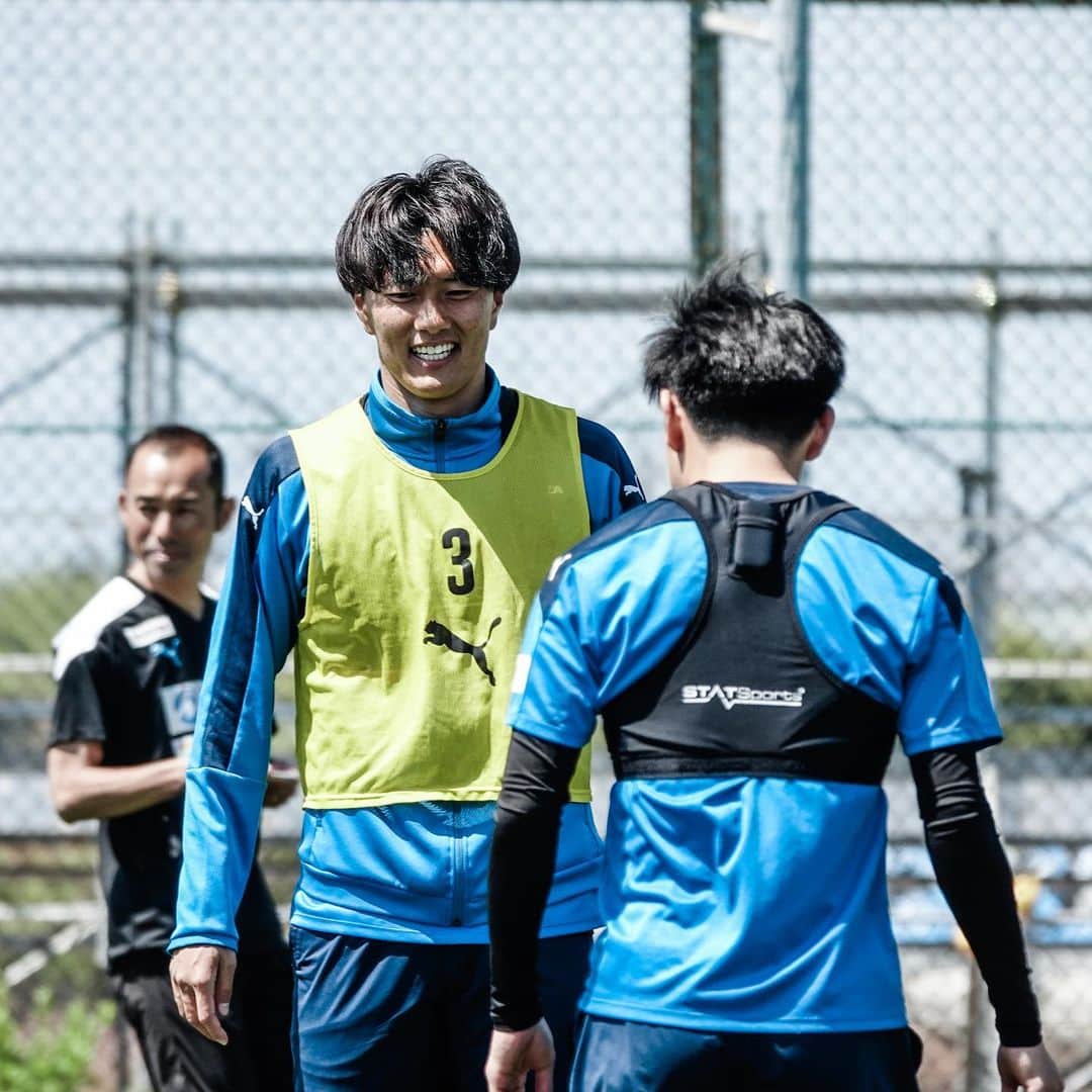 横浜FCさんのインスタグラム写真 - (横浜FCInstagram)「training  #yokohamafc #横浜FC #Ｊリーグ #jleague #hamablue」4月12日 22時26分 - yokohamafc_official