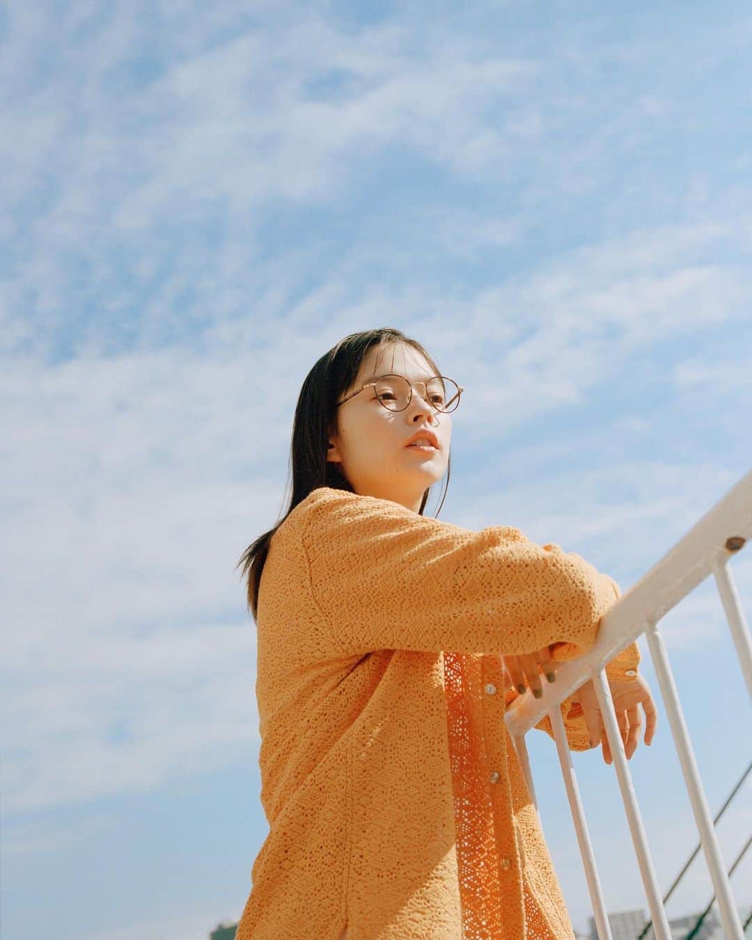 のインスタグラム：「🌷mini presents A NU Spring23 vol.3🌷 高品質なかけ心地×おしゃれの両方が叶うイケてるメガネが揃ってます！  夏子さん着用 かけた時にすっきり見えるよう計算しつくされた定番ボストン。ポジティブカラーのファッションにも好相性です◎ AN-25 DMBR 価格（フレーム＋レンズ）¥16,500/アニュー（眼鏡市場）  高崎凌くん着用 クリアブラウンのボストンシェイプは、やわらかな印象ですんなり似合うアイテム。おしゃれ用にも自宅用にも間違いナシ🫶 AN-27 CLBR 価格（フレーム＋レンズ）¥13,200（税込）/アニュー（眼鏡市場）  …………………………  【その他のアイテム】 夏子さん シャツ ¥19,800／カイコー  高崎凌くん シャツ¥35,200／サノバチーズ(サノバチーズショップ)、イヤーカフ¥2,750／LHME、ネックレス ¥15,400／リファイニーともに(シアン PR）  ショップリスト カイコー ☎︎03-6455-2033  サノバチーズショップ ☎︎03-6427-1986  シアン PR ☎︎03-6662-5525」