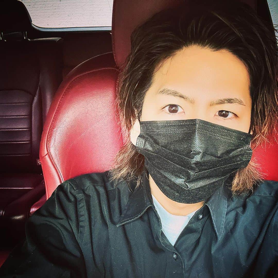 のインスタグラム：「黄砂対策でマスクマン😷  #たんさん #黄砂 #マスク」
