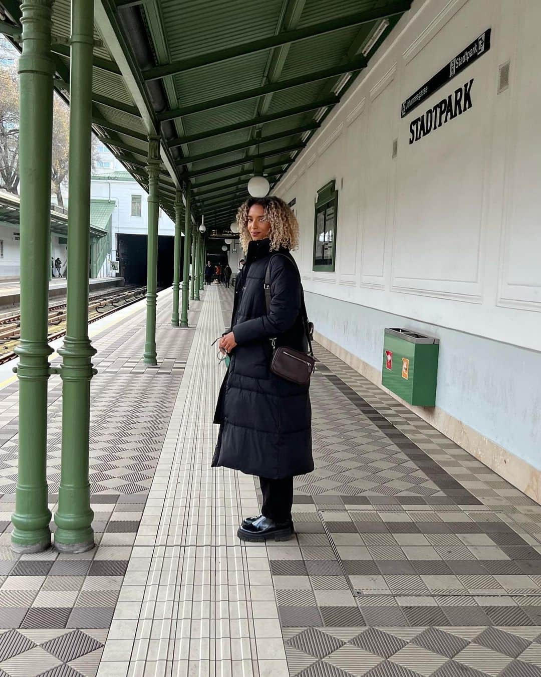 Laviai NIELSENのインスタグラム：「life spam 🫶🏽」