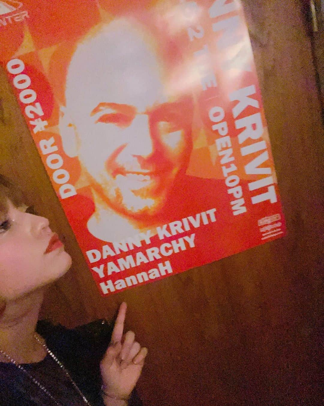 ハンナさんのインスタグラム写真 - (ハンナInstagram)「5/2. DANNY KRIVITさんの来日公演、オープニングでプレイすることになりました‼️本当に夢みたいです。。。 今から緊張でレコードに針落とす時手が震えないか心配です笑　 こんなに恵まれた機会を今の私ができることで精一杯楽しみたいと思います‼️ ぜひ皆さん一緒に素晴らしいディスコ体験をしませんか 場所は渋谷エンターです めちゃくちゃかっこいい先輩、ヤマーキーさん @yamarchy の前にプレイします！  @dannykrivit」4月12日 23時02分 - maximumthehanna