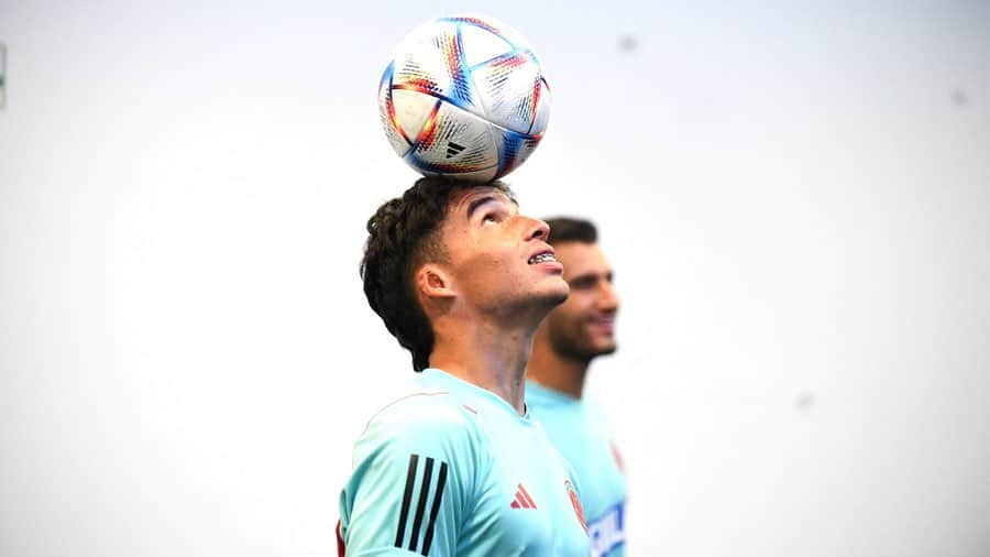 サッカー コロンビア代表チームさんのインスタグラム写真 - (サッカー コロンビア代表チームInstagram)「📸 🏖️⚽️ ¡Todo listo!  Último entrenamiento de la Selección Colombia de Fútbol Playa antes de su viaje a México para disputar el cuadrangular Acapulco Beach Soccer Cup 2023 que empezará este viernes.  #TodosSomosColombia 🇨🇴」4月12日 23時14分 - fcfseleccioncol