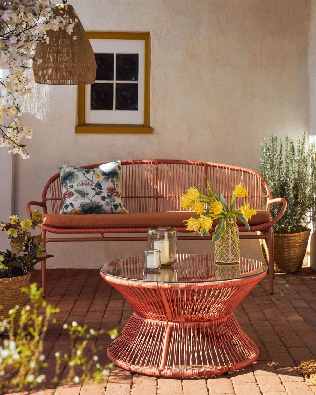 Anthropologieさんのインスタグラム写真 - (AnthropologieInstagram)「Out is BACK! ☀️ Which @shopterrain outdoor setup suits your backyard style? [let us know in the comments, then tap the link in bio to prep your patio]」4月12日 23時16分 - anthropologie