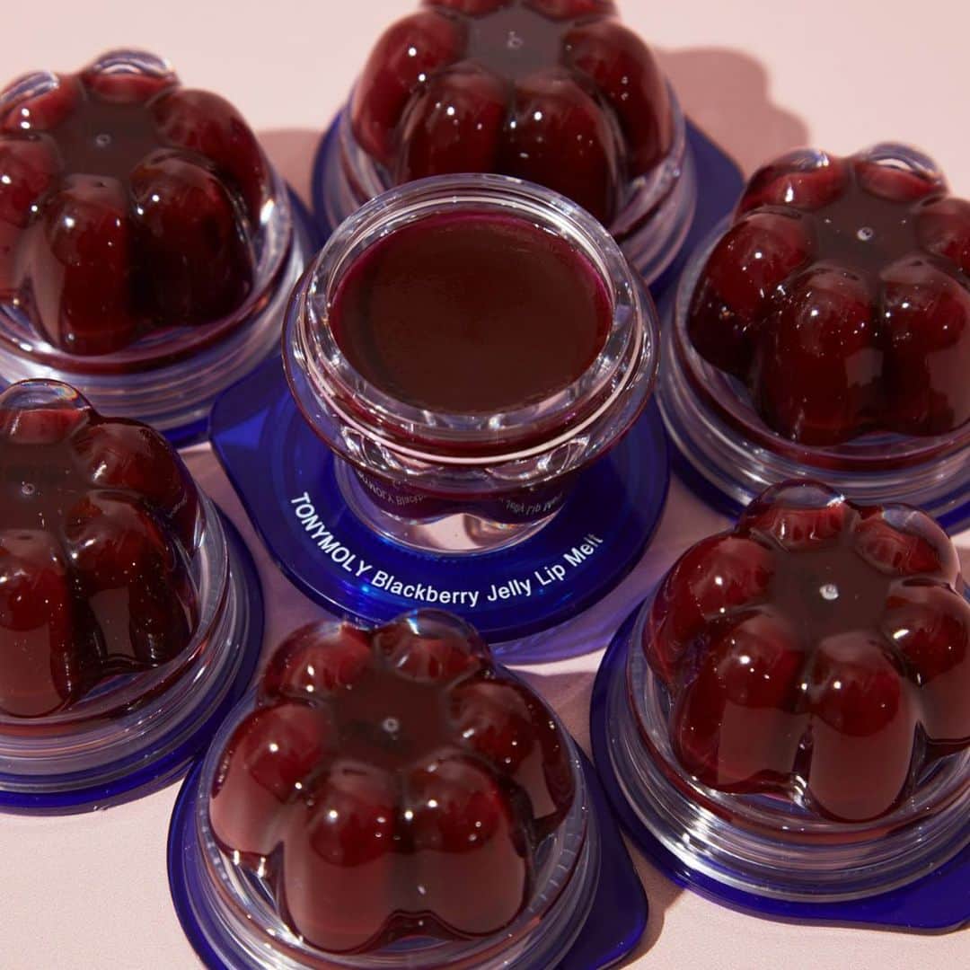 TONYMOLY USA Officialさんのインスタグラム写真 - (TONYMOLY USA OfficialInstagram)「Our blackberry jelly lip melt is now available at all @ultabeauty stores! Grab it during Spring Haul for 25% off! 🎉💖 #xoxoTM #TONYMOLYnMe #Ultabeauty」4月12日 23時28分 - tonymoly.us_official