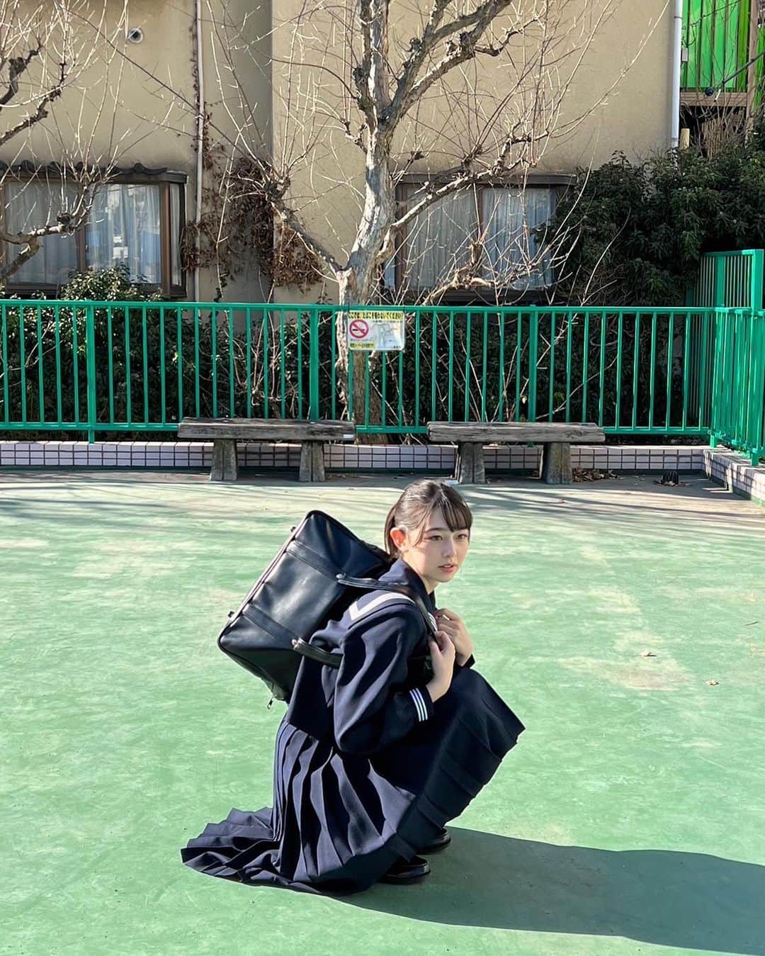 石川花のインスタグラム：「UteenBに掲載していただいています！ チェックよろしくお願いします！」