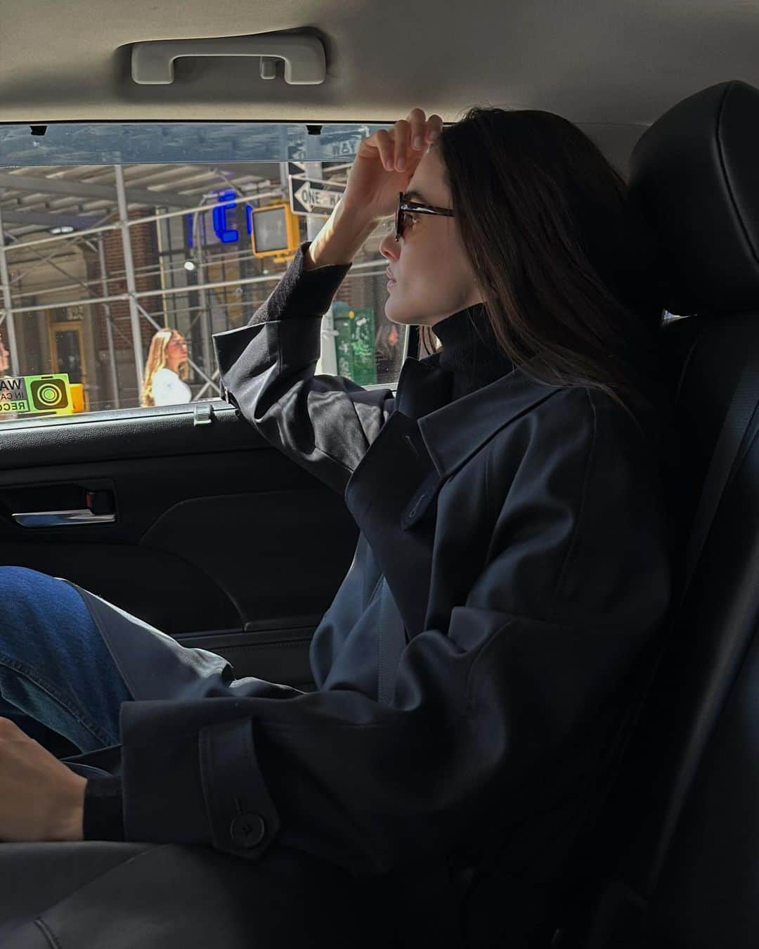 ブランカ・パディラさんのインスタグラム写真 - (ブランカ・パディラInstagram)「Taxi! 🤚🏼🚖」4月12日 23時34分 - blancapadilla