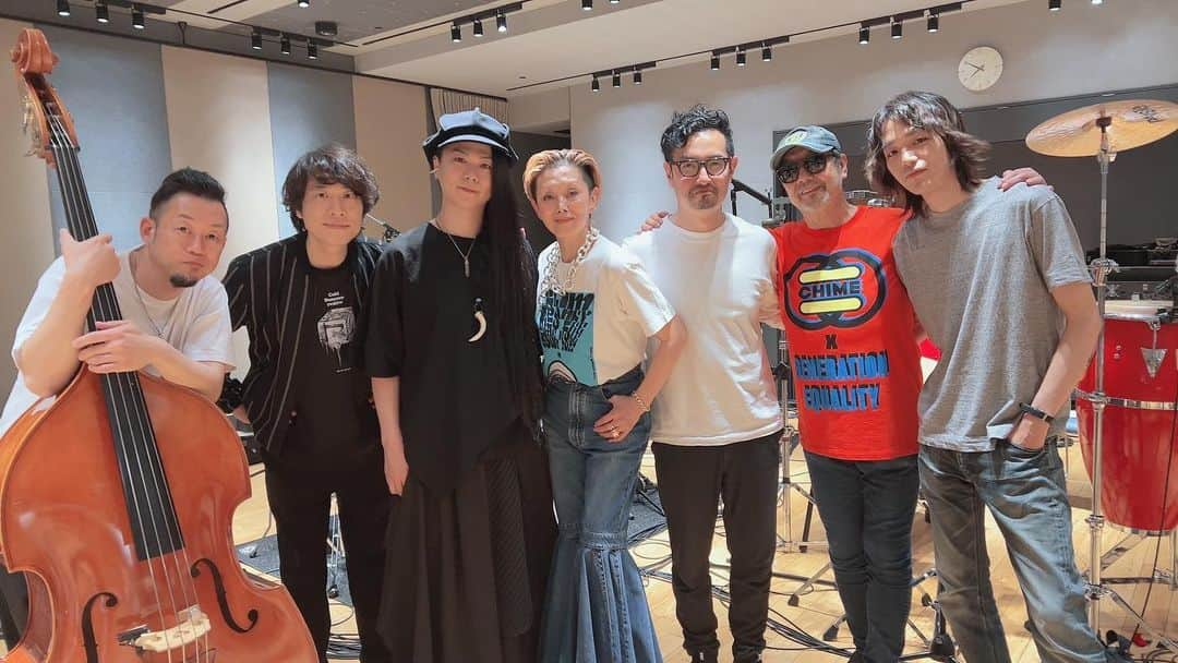 斎藤ノブのインスタグラム：「@bluenotetokyo  @nobu.saito   MARI NATSUKI  "MARI de MODE 5 Jubilee"  New Single Release Live  DATE & SHOWTIMES 2023 4.20 thu., 4.21 fri. Open5:30pm Start6:30pm ★本公演は1日1ショウのみ  Mari Natsuki(vo)  夏木マリ（ヴォーカル） Yoshito Tanaka(g)  田中義人（ギター） Teppei Kawasaki(b)  川崎哲平（ベース） Yoichiro Yamauchi(ds)  山内陽一朗（ドラムス） Kaoru Inoue(key)  井上薫（キーボード） Toshitaka Shibata(p,key)  柴田敏孝（ピアノ、キーボード） Nobu Saito(per)  斉藤ノヴ（パーカッション） 待ってまーす」