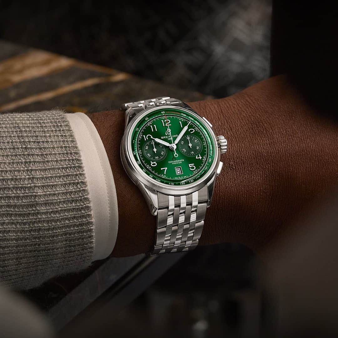 ブライトリングさんのインスタグラム写真 - (ブライトリングInstagram)「Green dials are having their moment. What are your thoughts on the statement shade?  Pictured: The Premier B01 Chronograph 42  ⠀ ⠀ ⠀ ⠀ ⠀ ⠀ ⠀  #breitling #squadonamission #chronograph #premier #heritage #elegance #swissmade #luxury #watches #greendial」4月13日 0時03分 - breitling