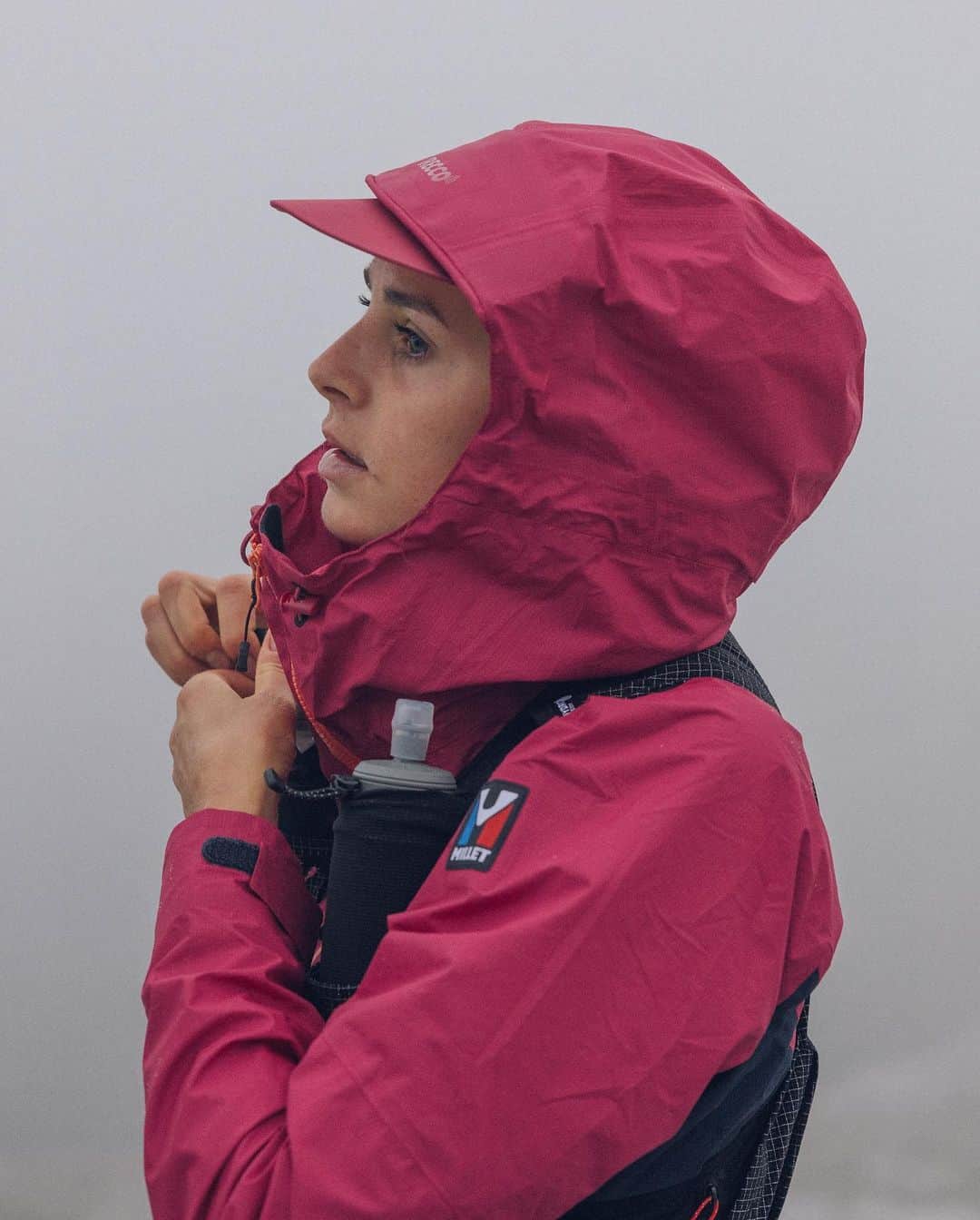 ミレーのインスタグラム：「⚡ Designed for high speed exploration in vertical environments, this jacket offers wind & water-repellent @pertexfabric® protection without hindering your freedom of movement.   UP FOR ANYTHING. . . . #MILLET」