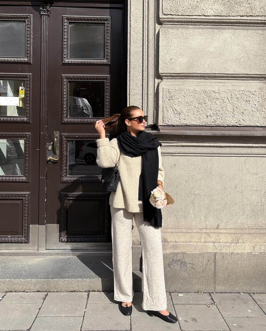 Kelsey Simoneのインスタグラム：「Cozy in Stockholm」